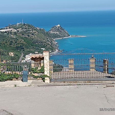 Tra Cielo E Mare Appartement Capo dʼOrlando Buitenkant foto